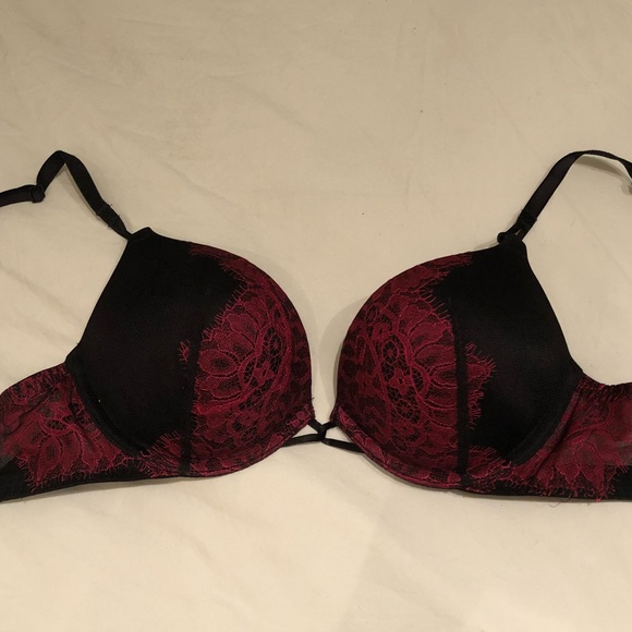 Victoria's Secret Other - Victoria’s Secret bombshell red lacy bra